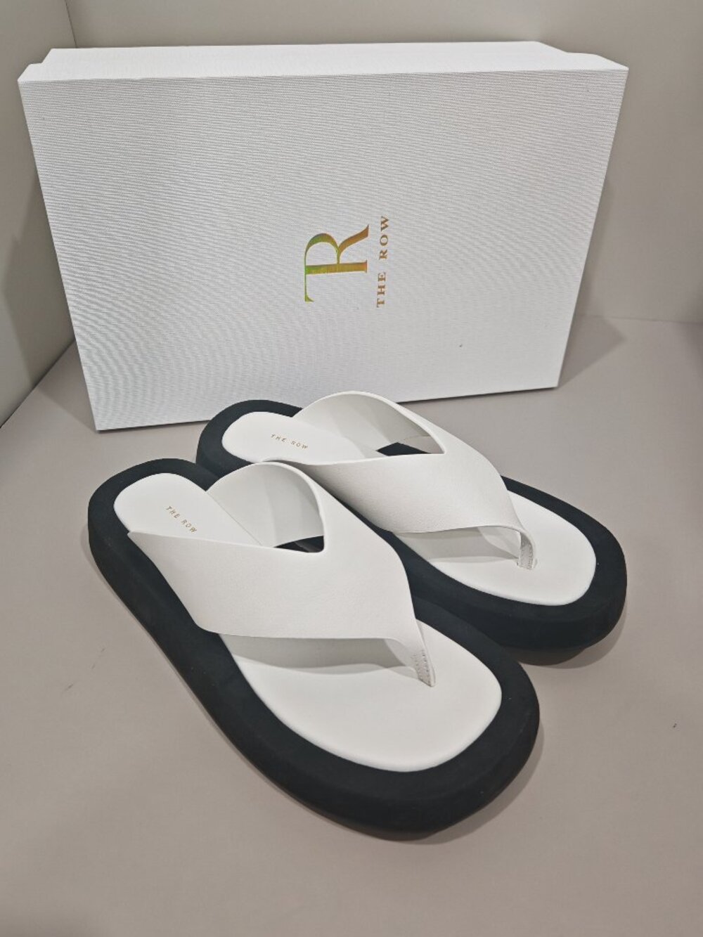 TR Minimalist White Leather Thick Sole Flip Flops Neutral Quiet Luxury Beach